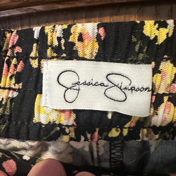 Jessica Simpson Cameron pull on pant, floral - Picture 3 of 5